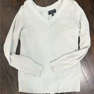 Banana Republic Light Cream V-Neck Sweater